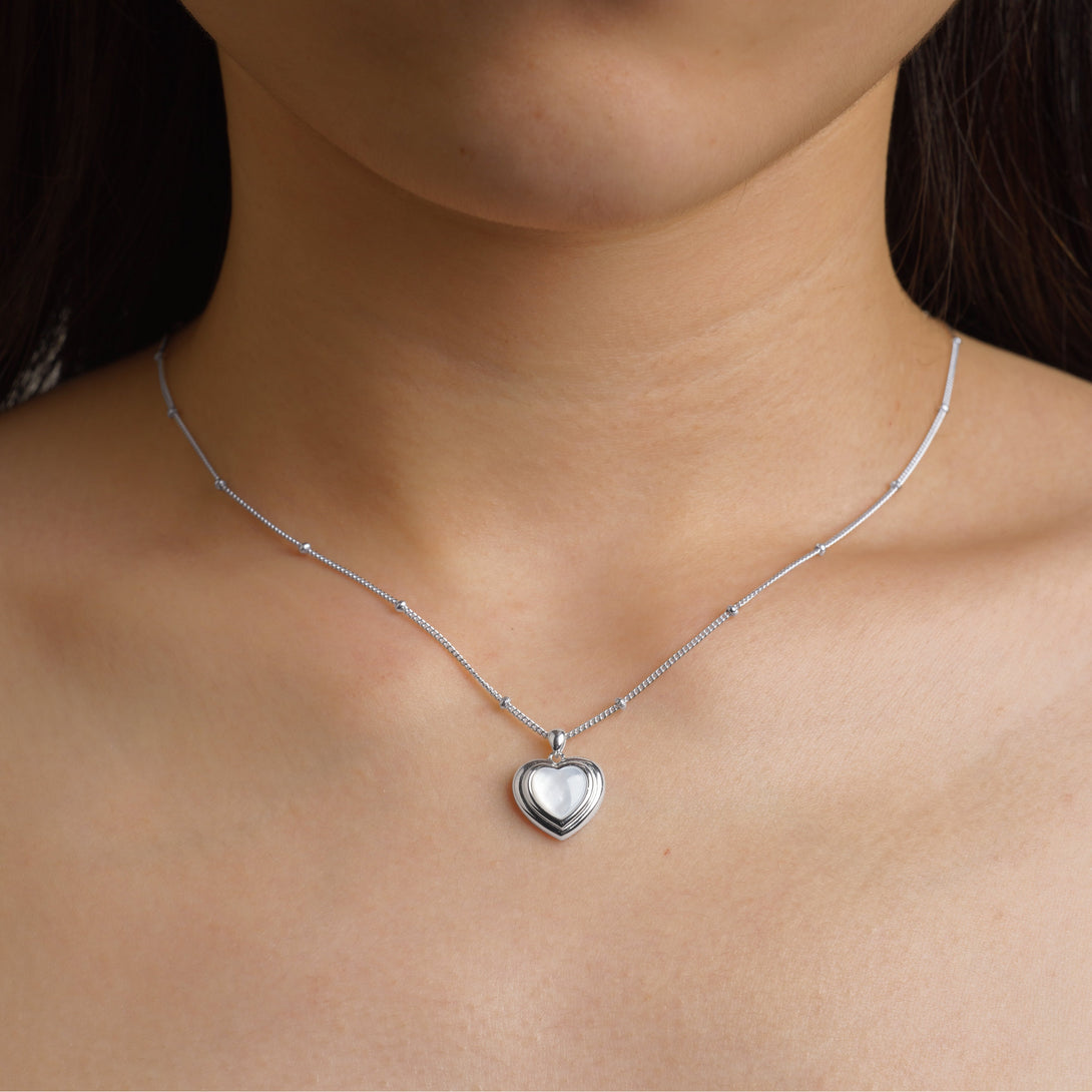 Layered love Mother of Pearl Silver Necklace, Modeling Picture