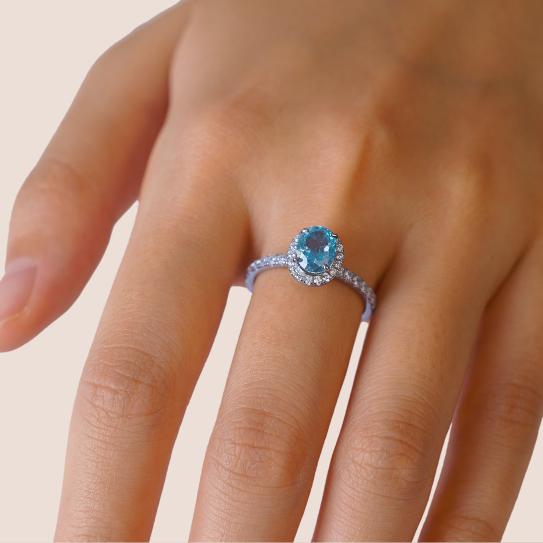 My Blue Gemstone Oval-Shaped Ring, Modeling Picture