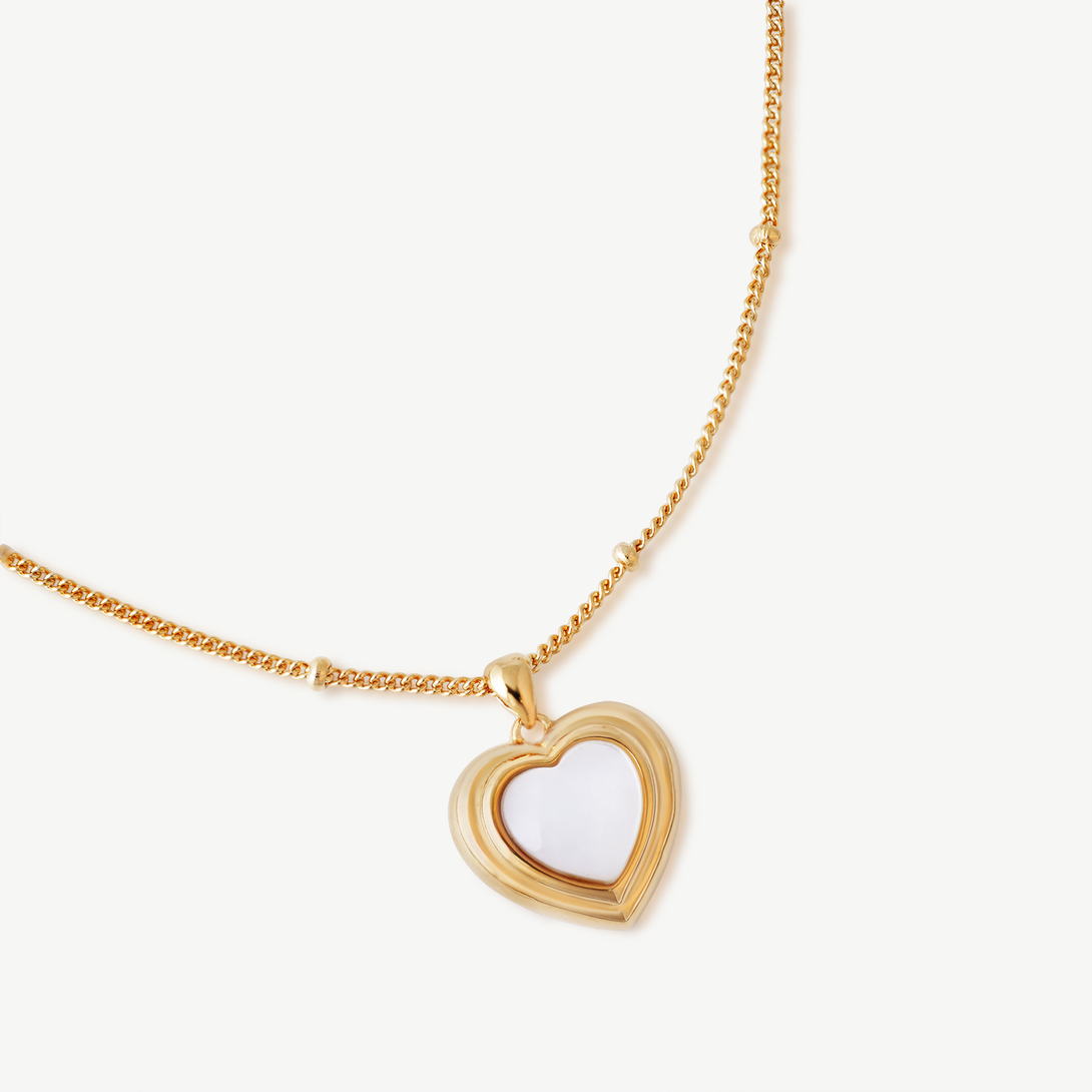 Layered love Mother of Pearl Gold Necklace, Details