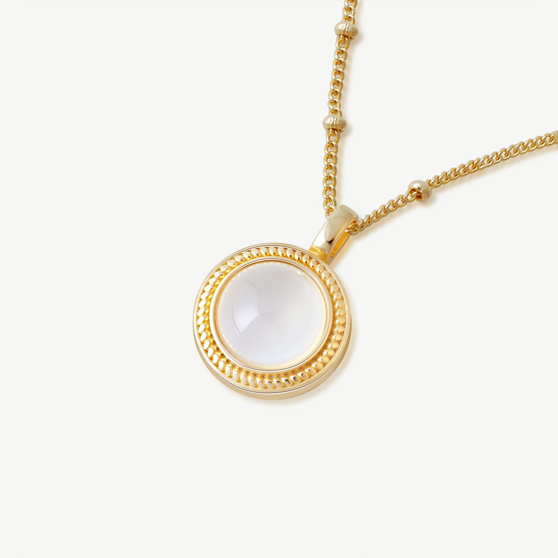 Golden Circle Chalcedony Pendant Necklace, Details