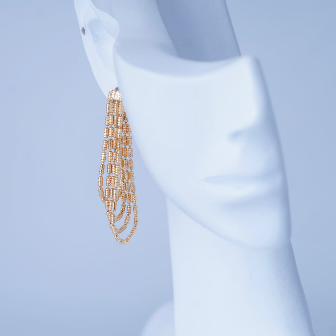 Tassel Gold Earring, Modeling Effect